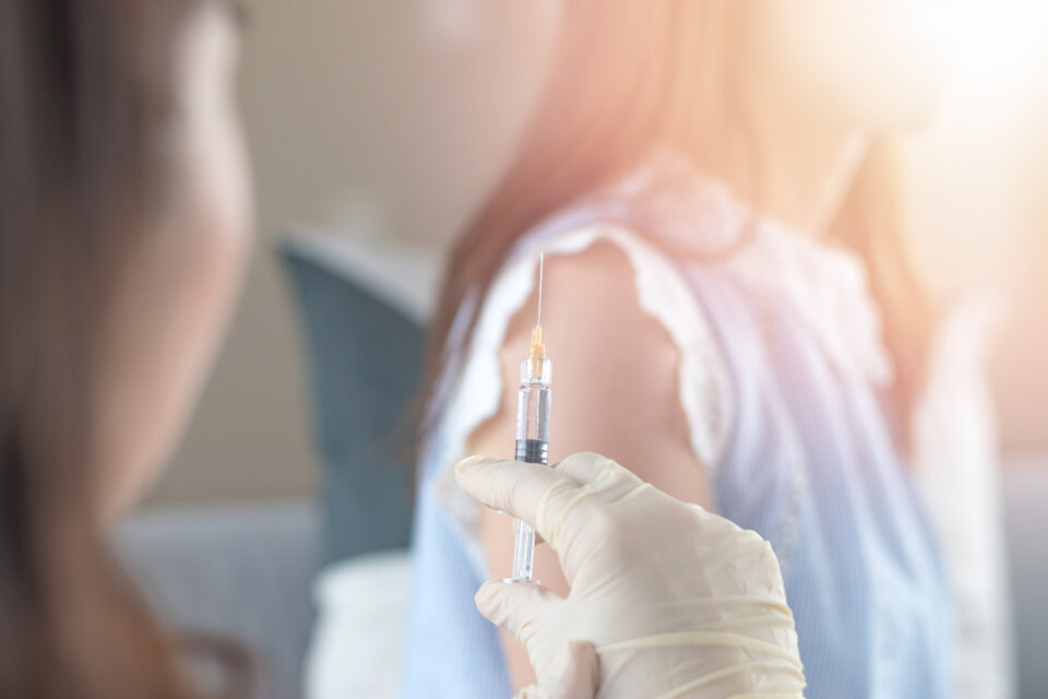 HPVワクチンってどのくらい痛いの？筋肉注射が不安な方へ